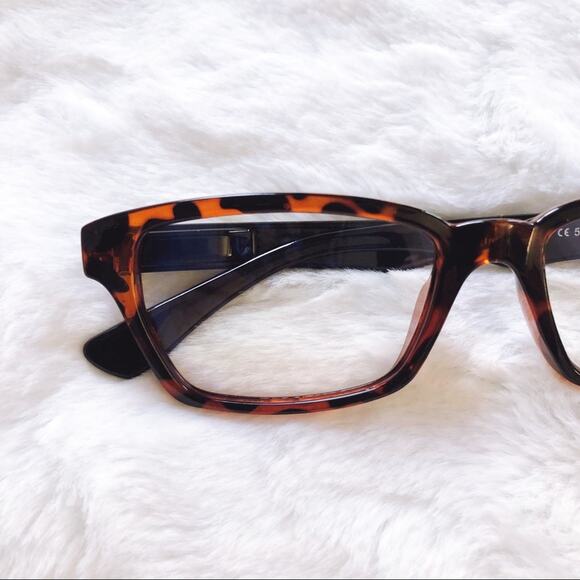 Ashley Brown Pattern Reader Blue Light Glasses - Picture 5 of 11